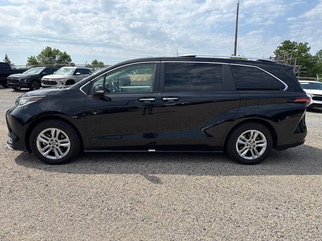 2024 Toyota Sienna Limited 7 Passenger