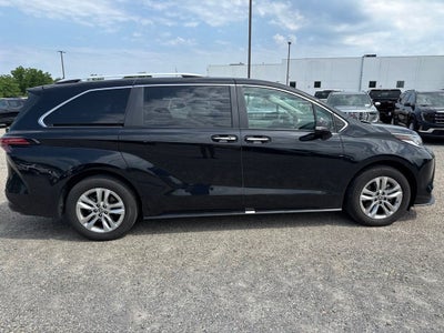 2024 Toyota Sienna Limited 7 Passenger