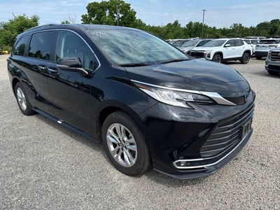 2024 Toyota Sienna Limited 7 Passenger
