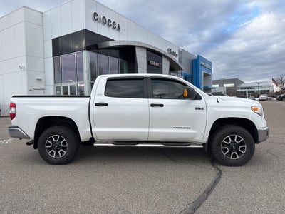 2015 Toyota Tundra SR5