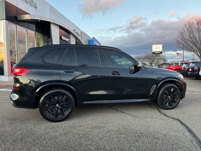 2021 BMW X5 M50i