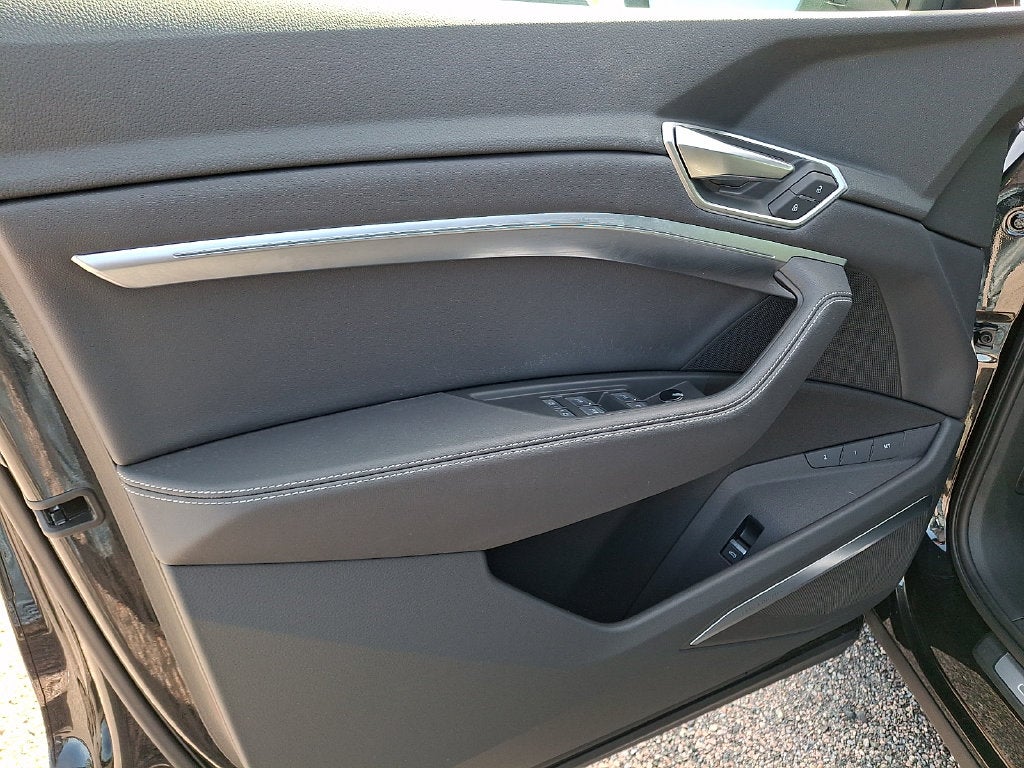 2024 Audi Q8 Sportback e-tron Premium Plus S line quattro