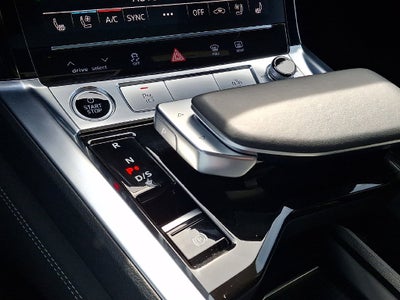 2024 Audi Q8 Sportback e-tron Premium Plus S line quattro