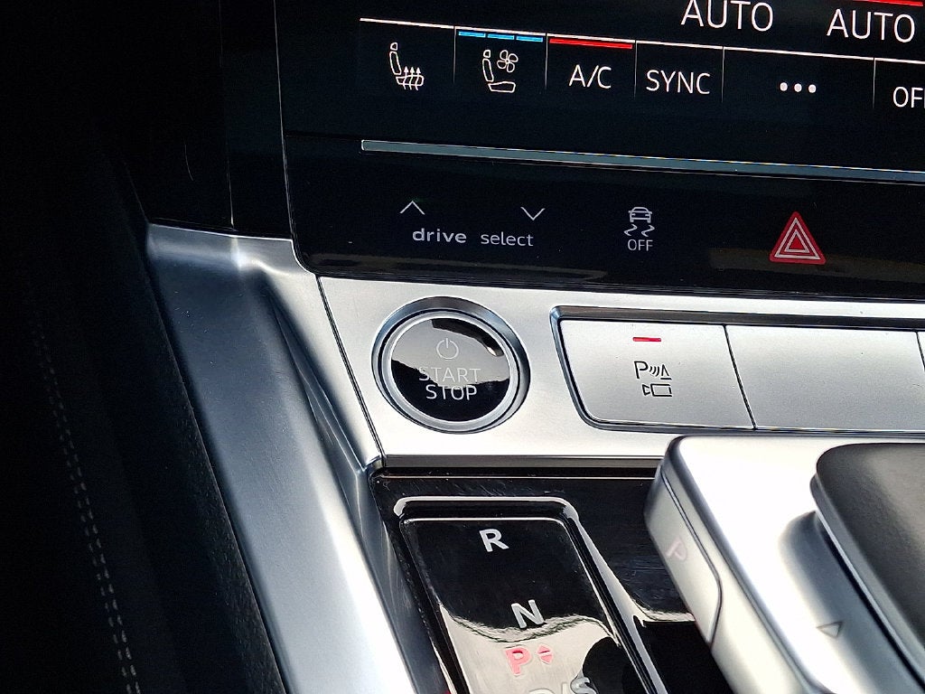 2024 Audi Q8 Sportback e-tron Premium Plus S line quattro