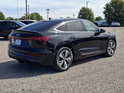 2024 Audi Q8 Sportback e-tron Premium Plus S line quattro