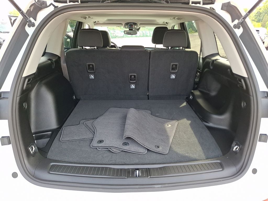 2023 Jeep Grand Cherokee Laredo X