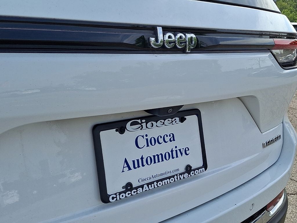 2023 Jeep Grand Cherokee Laredo X