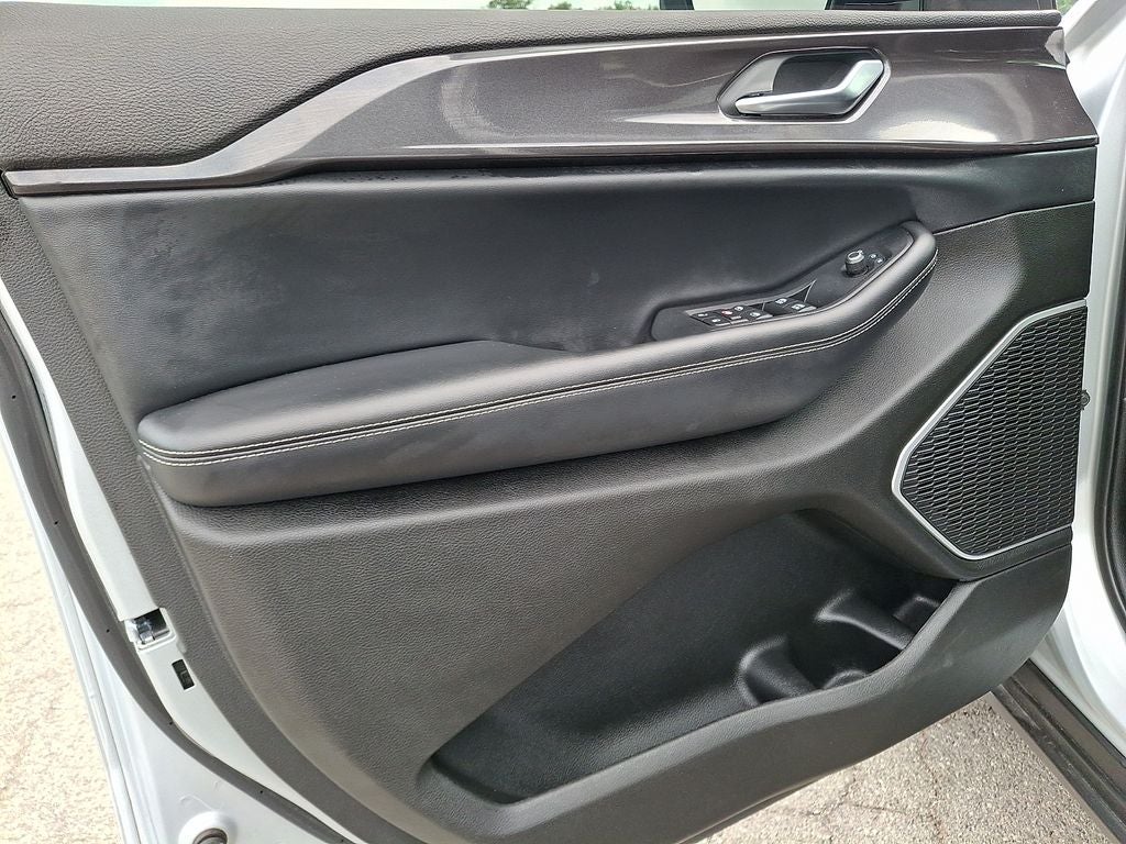 2022 Jeep Grand Cherokee L Altitude