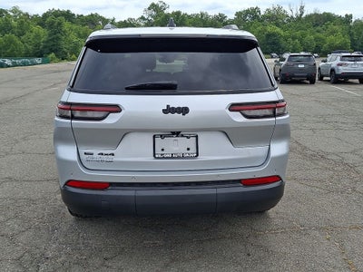 2022 Jeep Grand Cherokee L Altitude