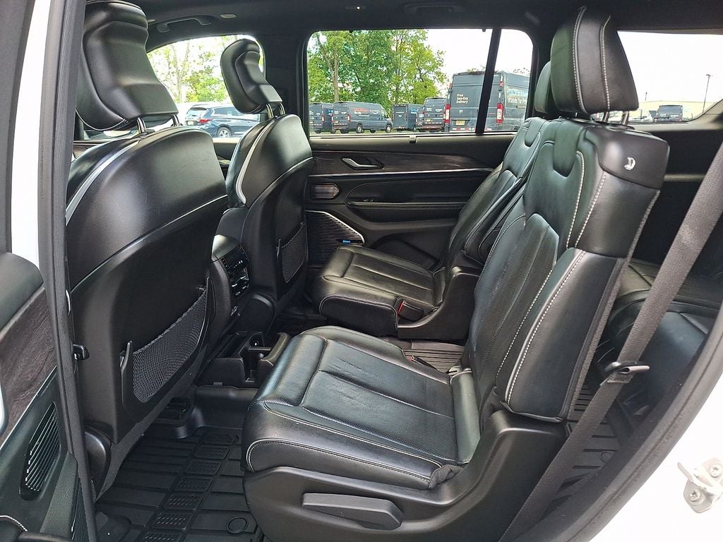 2022 Jeep Grand Cherokee L Overland