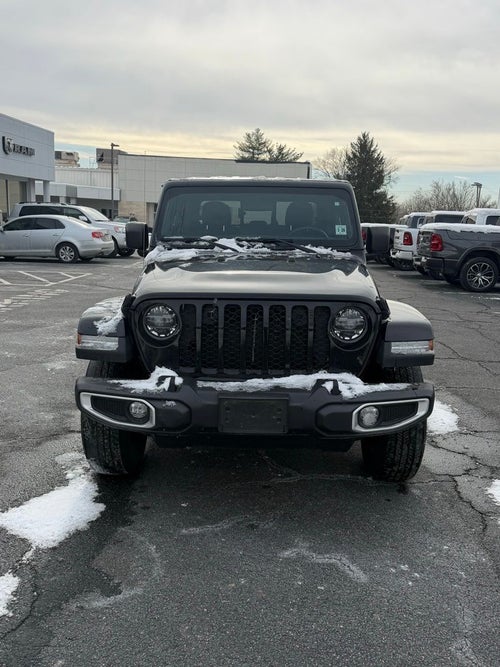 2022 Jeep Gladiator Sport