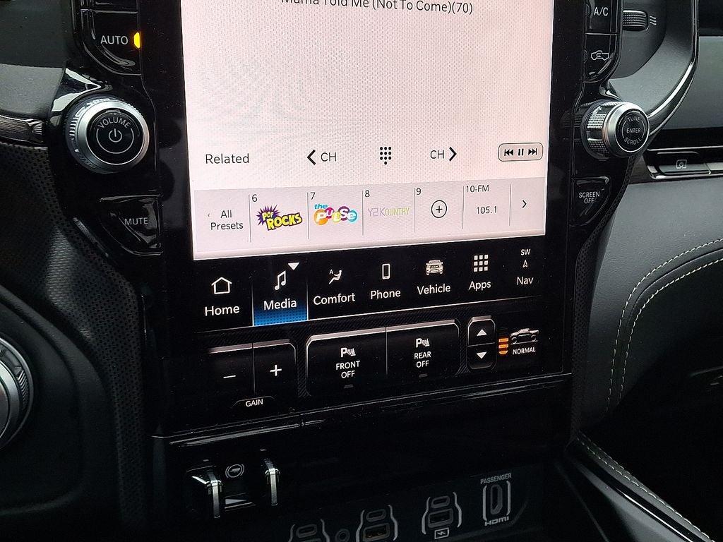 2025 RAM 1500 Limited