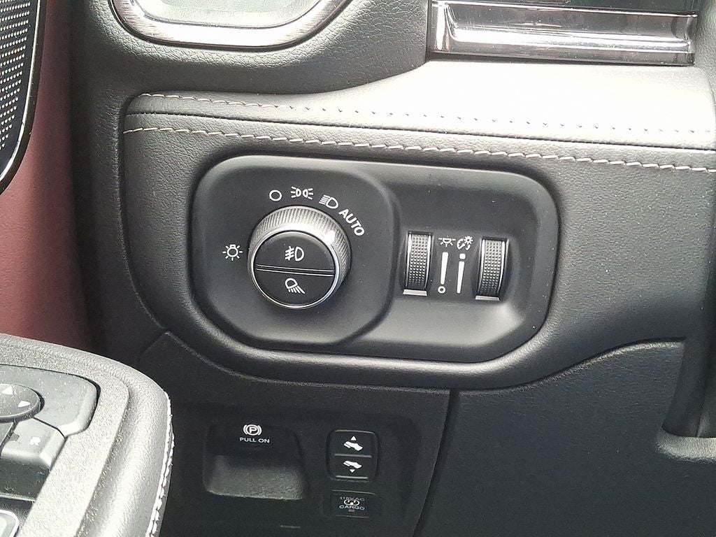 2025 RAM 1500 Limited