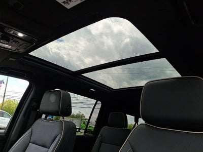 2023 GMC Yukon XL SLT