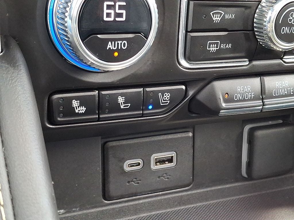 2023 GMC Yukon XL SLT