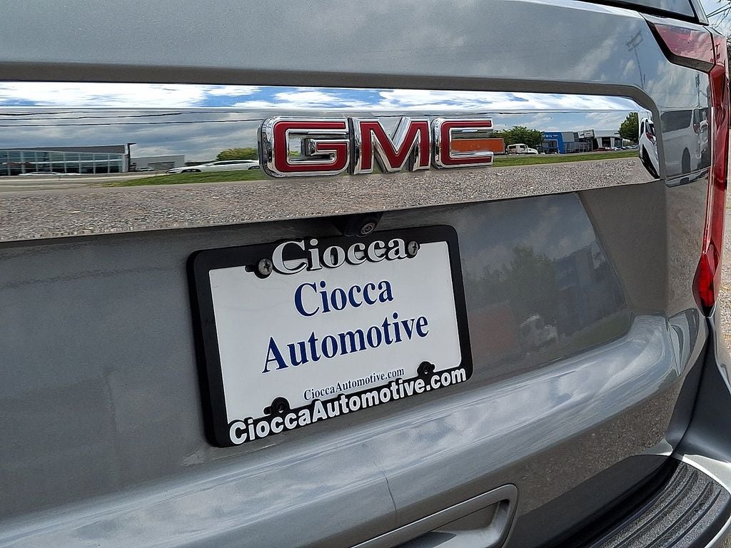 2023 GMC Yukon XL SLT