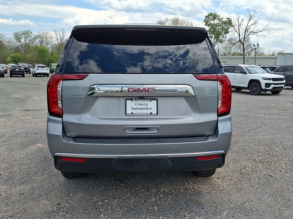 2023 GMC Yukon XL SLT