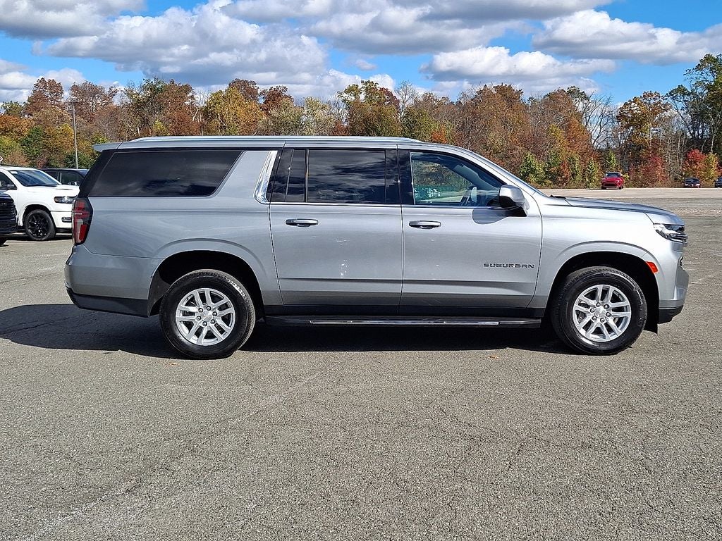 2023 Chevrolet Suburban LS