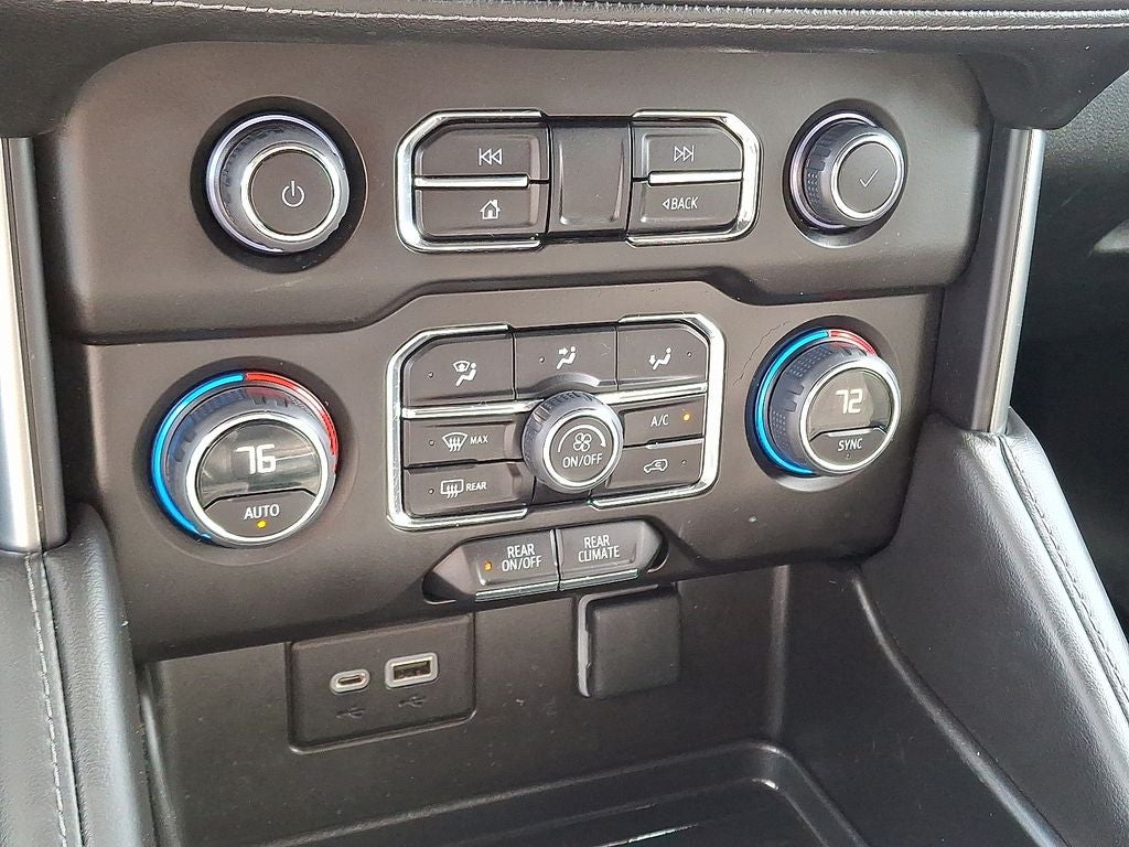 2023 Chevrolet Suburban LS