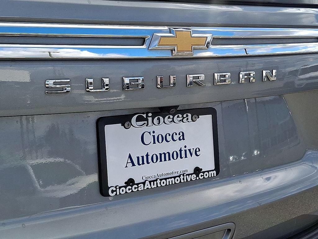 2023 Chevrolet Suburban LS