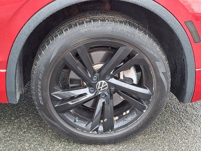 2024 Volkswagen Tiguan 2.0T SE R-Line Black