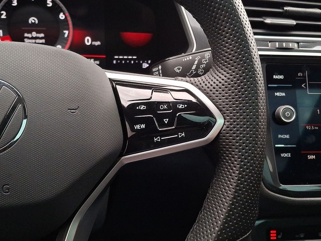 2024 Volkswagen Tiguan 2.0T SE R-Line Black