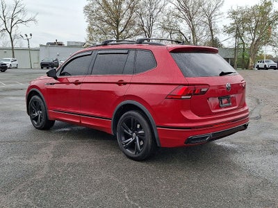 2024 Volkswagen Tiguan 2.0T SE R-Line Black