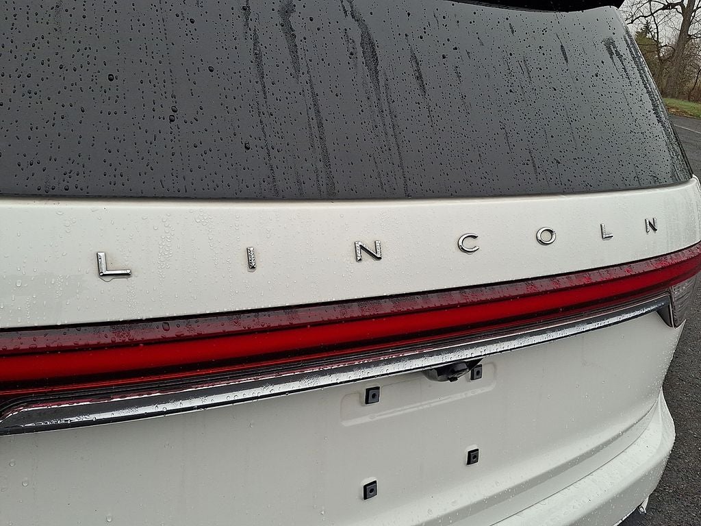 2022 Lincoln Aviator Standard