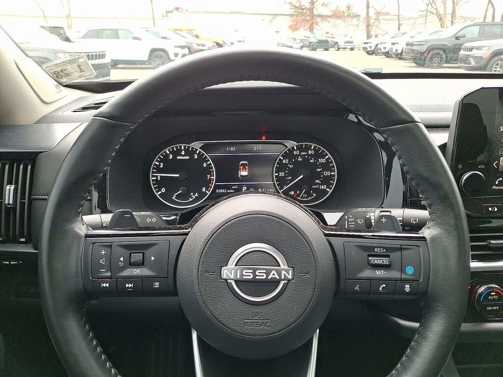 2023 Nissan Pathfinder SL