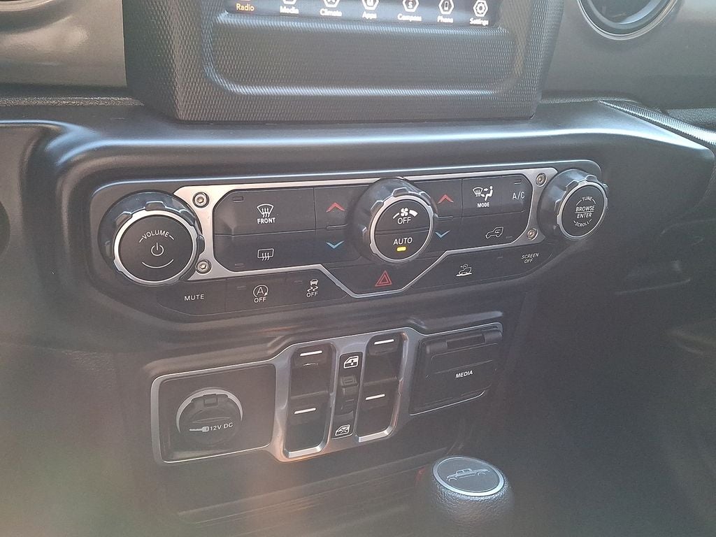 2022 Jeep Gladiator Sport