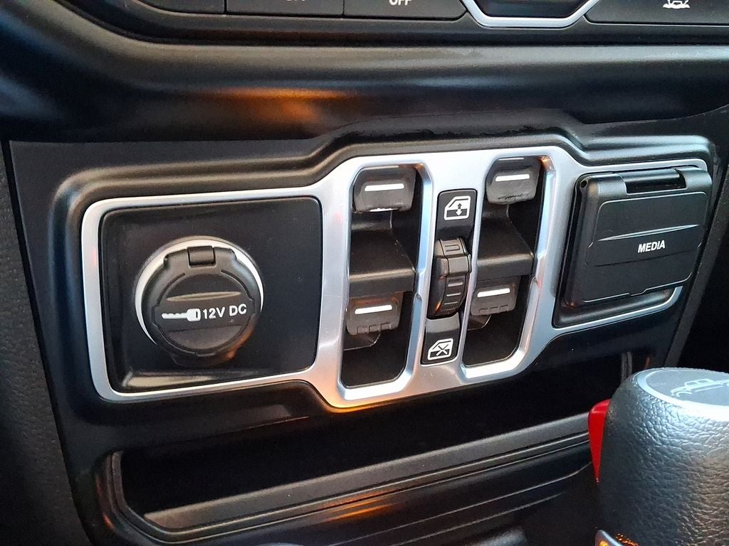 2022 Jeep Gladiator Sport