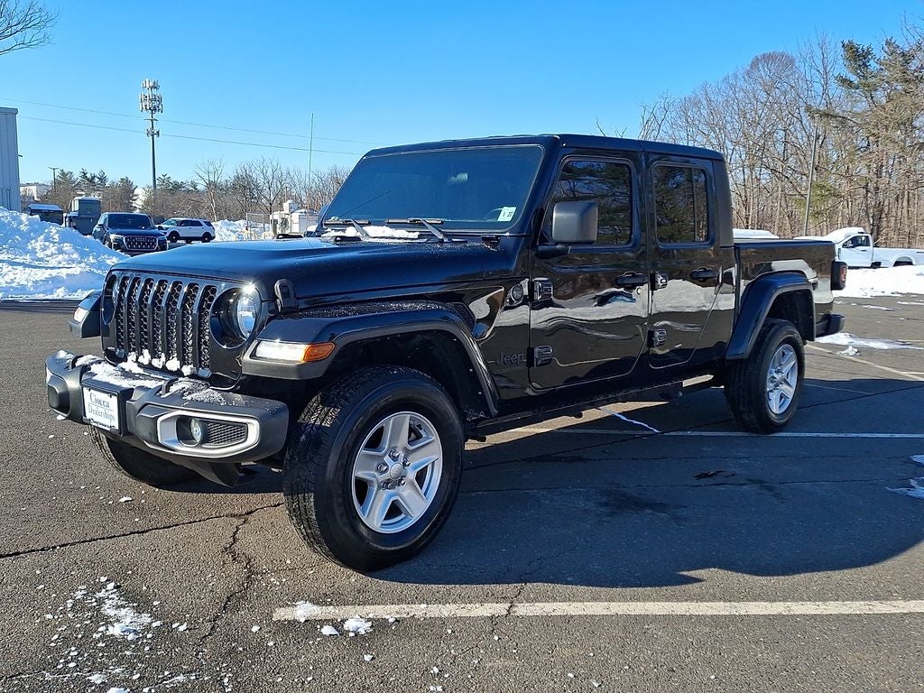 2022 Jeep Gladiator Sport S photo 2