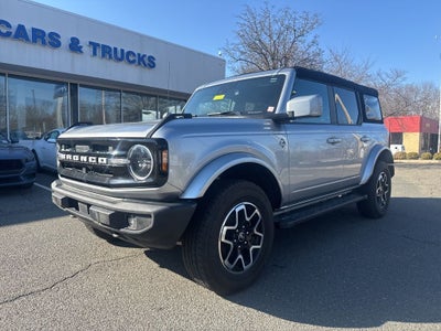 2023 Ford Bronco Base