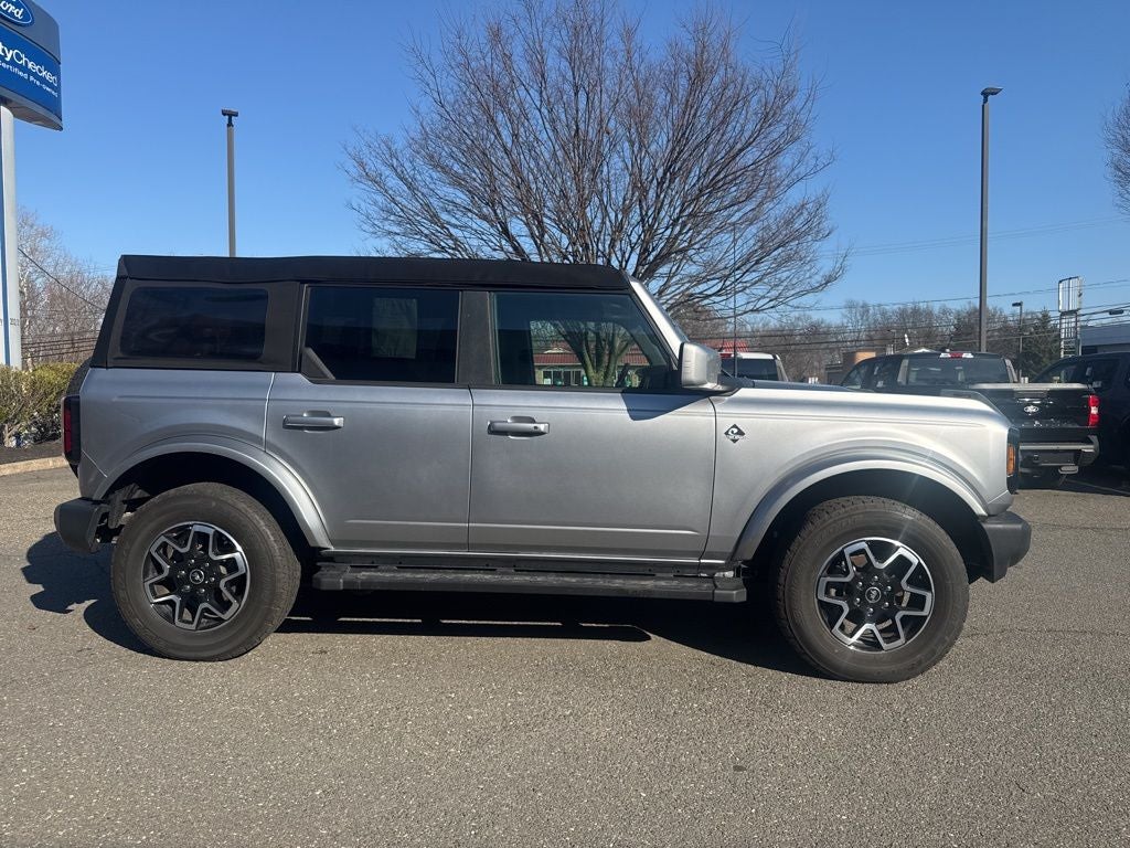 2023 Ford Bronco Base