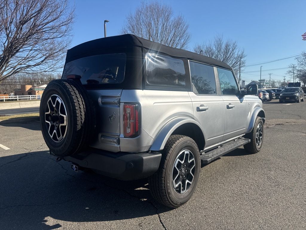 2023 Ford Bronco Base