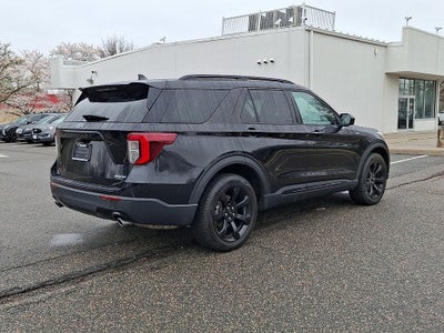2023 Ford Explorer ST-Line