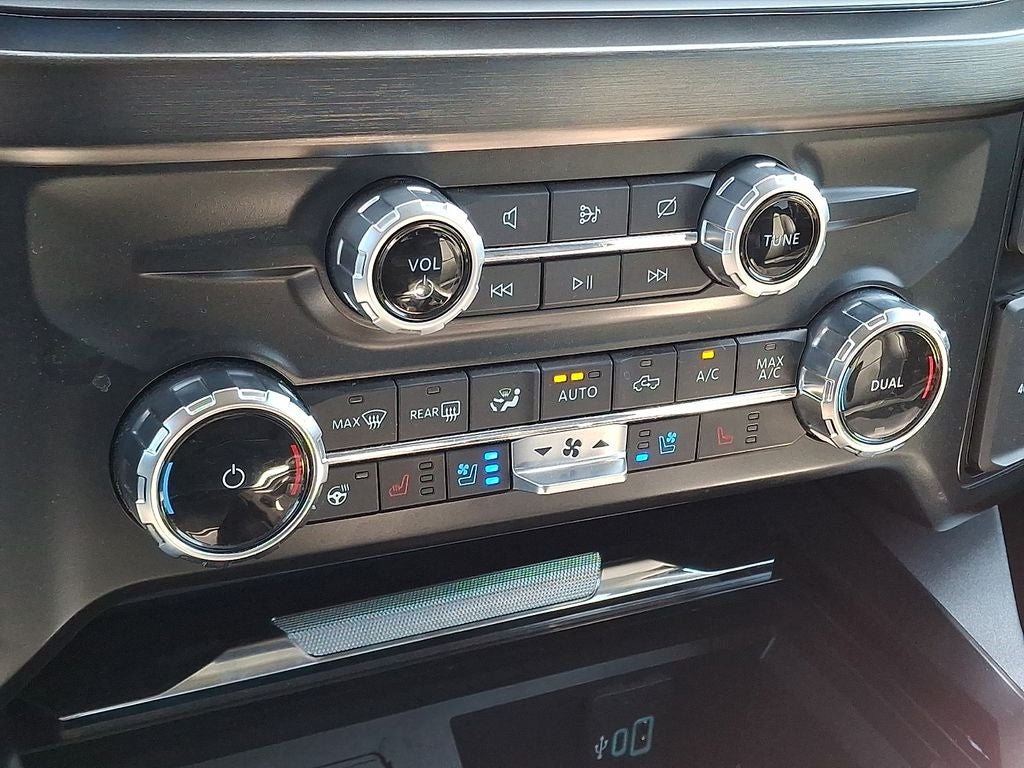 2023 Ford F-350SD Lariat