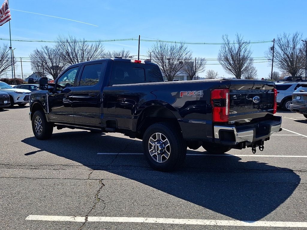 2023 Ford F-350SD Lariat