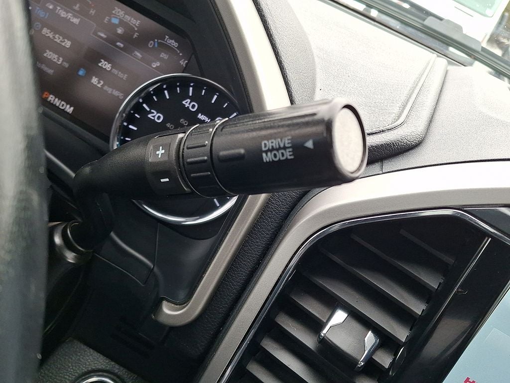 2022 Ford F-350SD Lariat