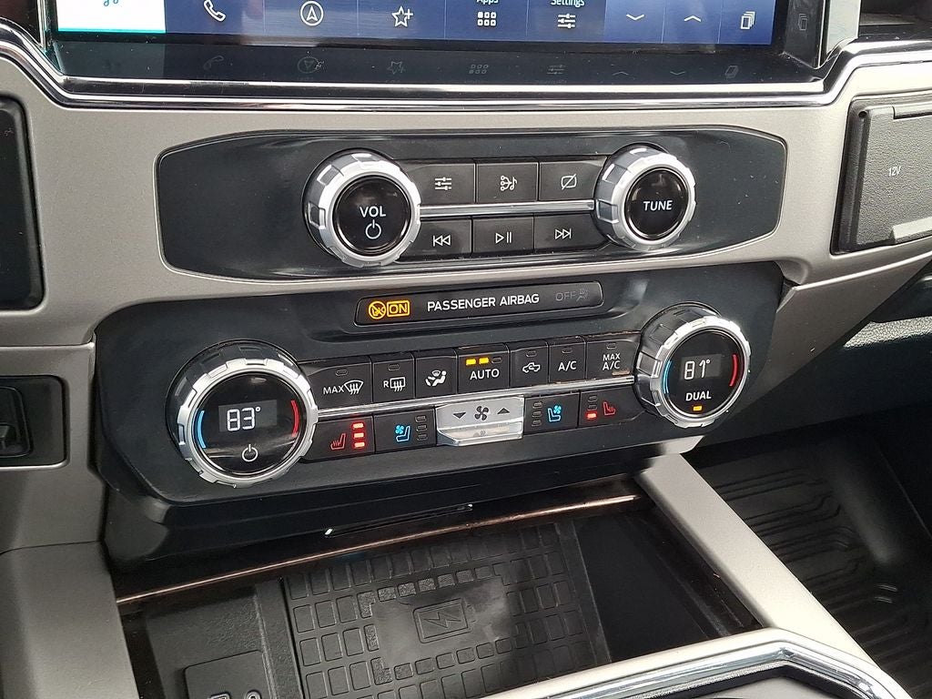 2022 Ford F-350SD Lariat