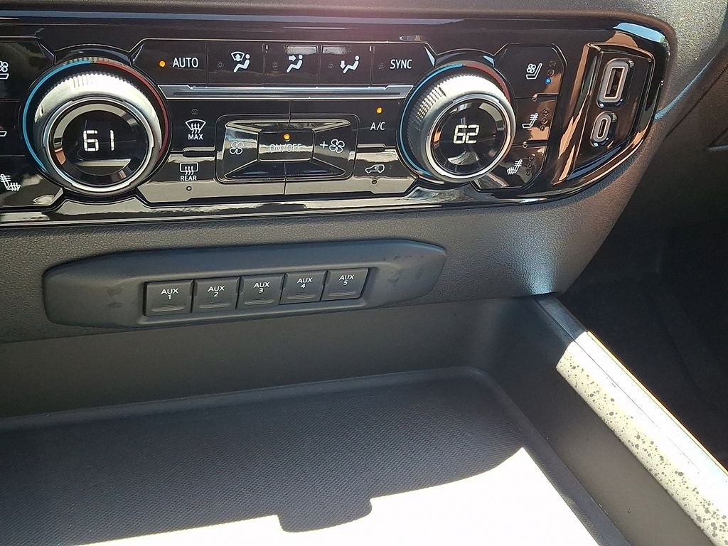 2024 Chevrolet Silverado 3500HD High Country