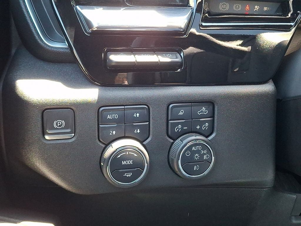 2024 Chevrolet Silverado 3500HD High Country