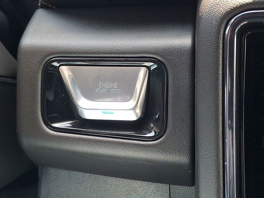 2025 GMC Yukon AT4