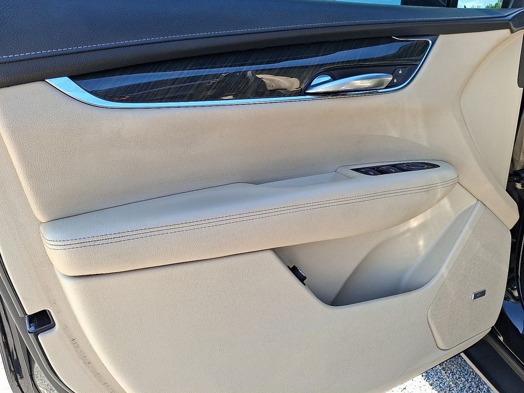 2017 Cadillac XT5 Base