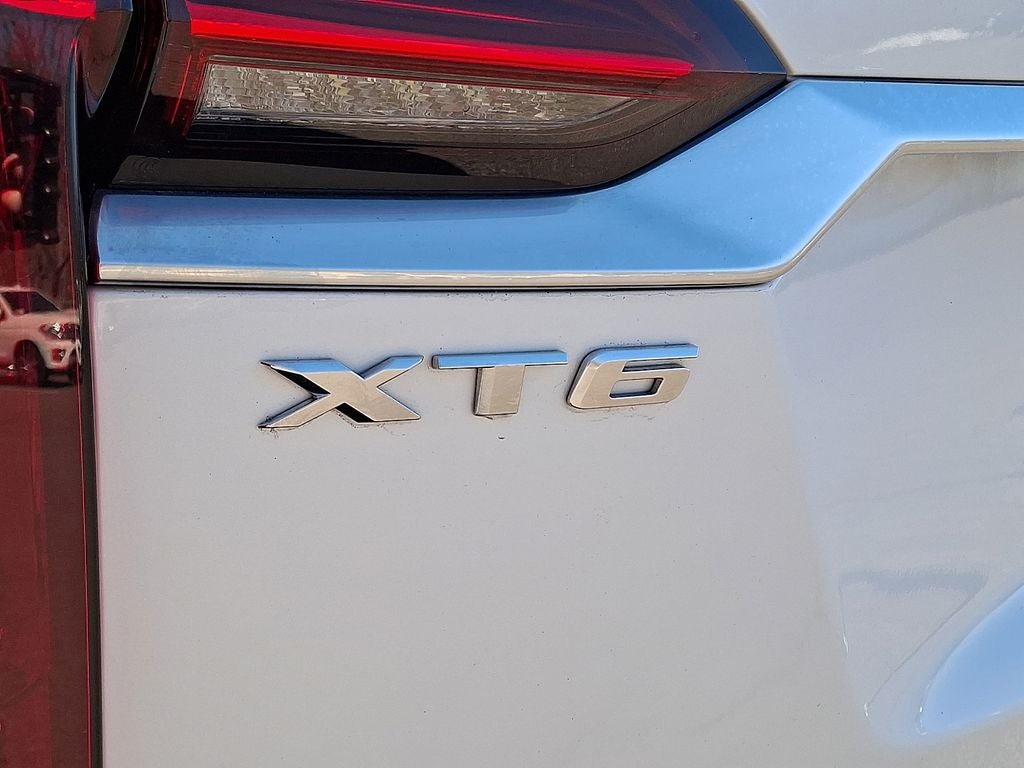 2021 Cadillac XT6 Premium Luxury