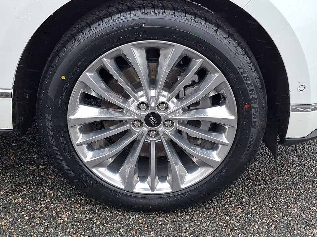 2023 Ford Edge Titanium