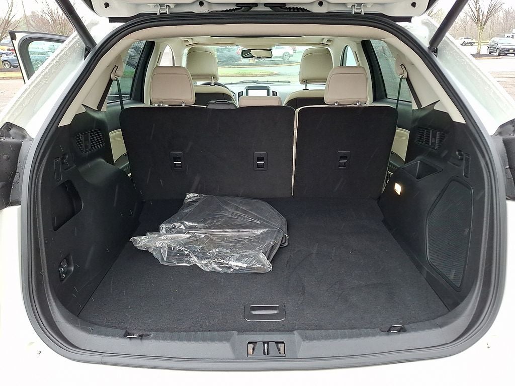 2023 Ford Edge Titanium
