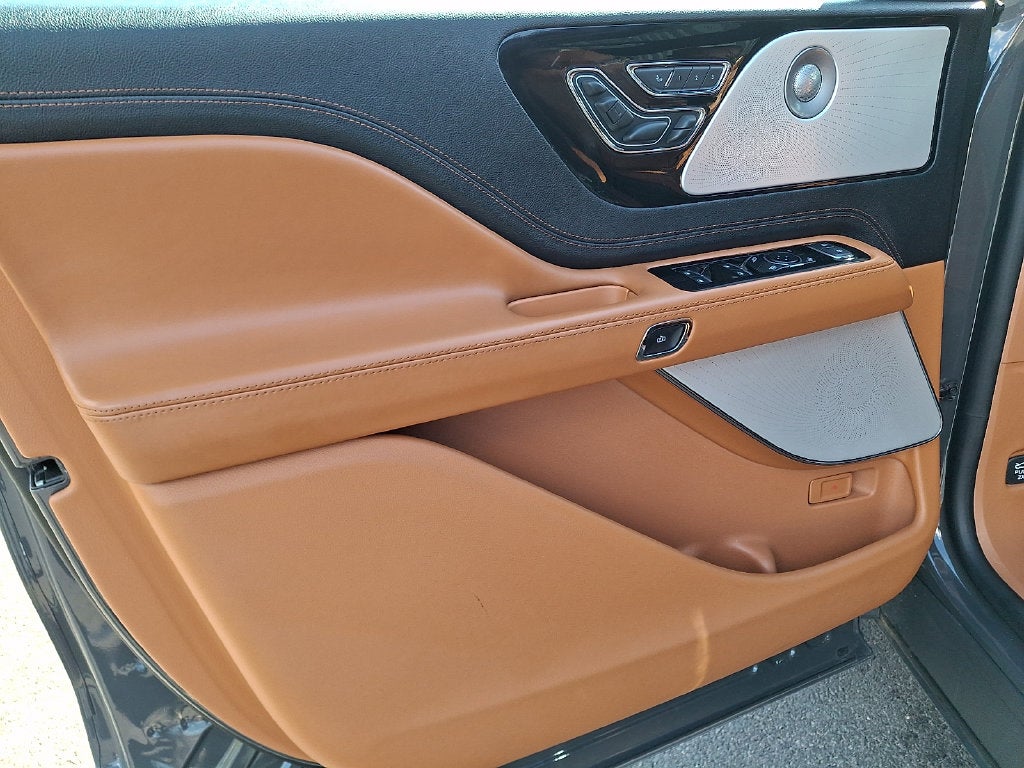 2023 Lincoln Aviator Black Label