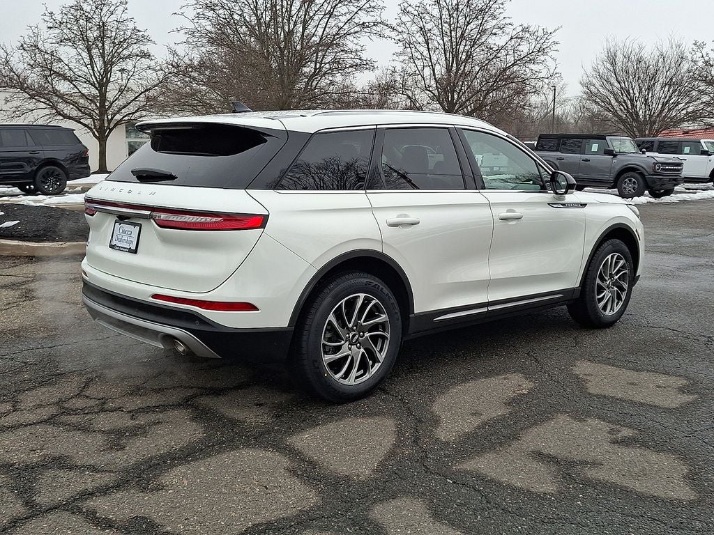 2022 Lincoln Corsair Standard