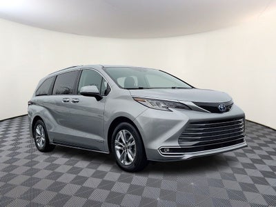 2021 Toyota Sienna Limited 7 Passenger
